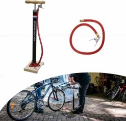 Benson Nederlandse Klassieke Fietspomp - Houten Voetplaat - Max Druk 3 Bar 12 Benson Nederlandse Klassieke Fietspomp - Houten Voetplaat - Max Druk 3 Bar -Fiets Serie Winkel 1200x1153 2