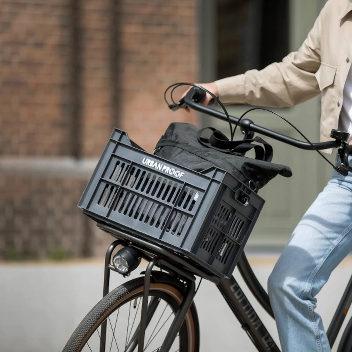 Gerecyclede Fietskrat Urban Proof 30 Liter - As Grijs 9 Gerecyclede Fietskrat Urban Proof 30 Liter - As Grijs - Afbeelding 9
