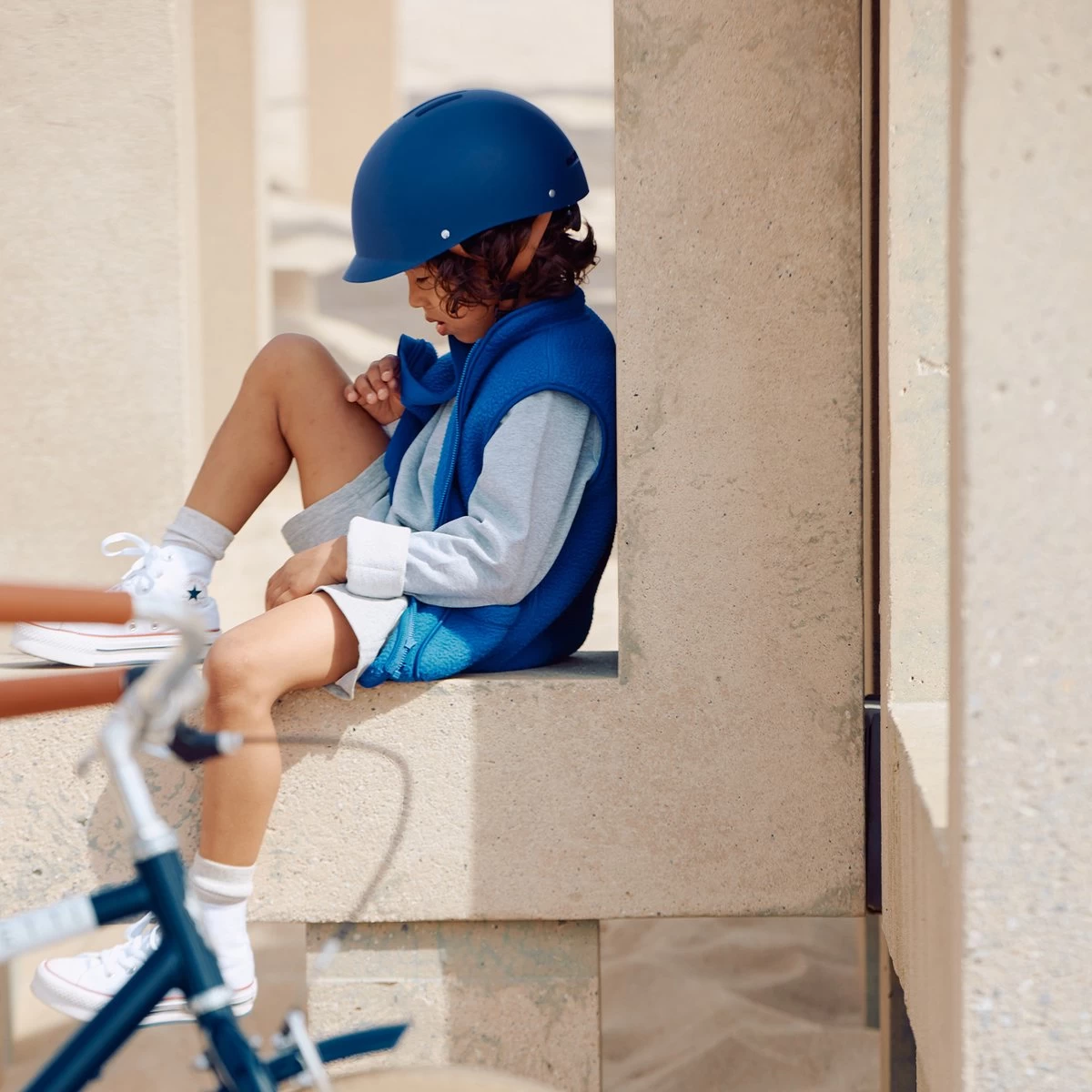 Veloretti Kids Helm - Midnight Blue (Maat XS) 2 Veloretti Kids Helm - Midnight Blue (Maat XS) - Afbeelding 2