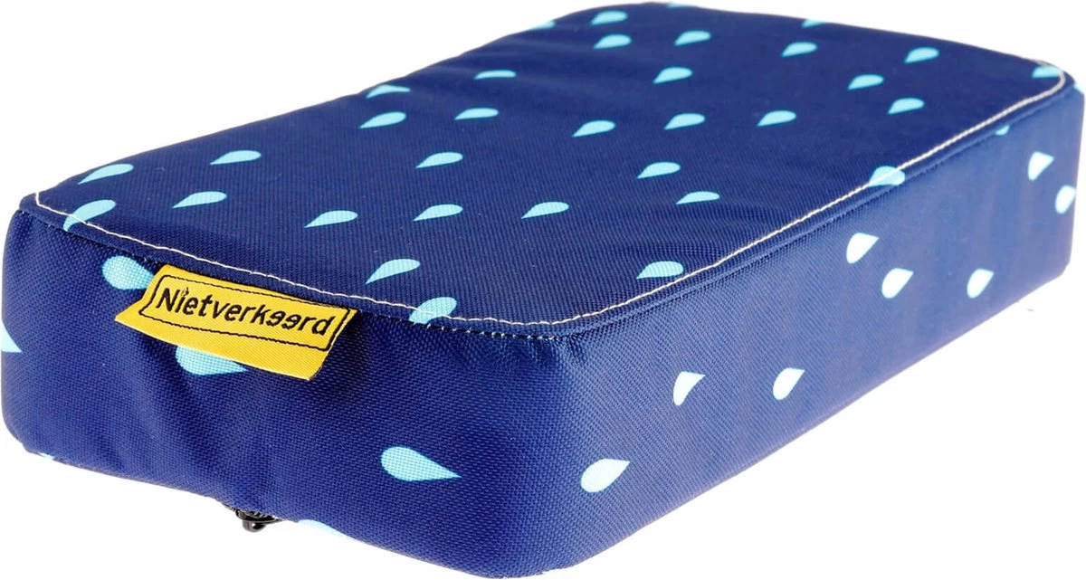 Niet Verkeerd Bagagedragerkussen - Zitje Drops Blauw 32 Cm 1 Niet Verkeerd Bagagedragerkussen - Zitje Drops Blauw 32 Cm