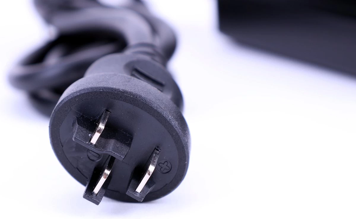 Merkloos Bosch Electrsiche Fiets - Ebike Oplader Universeel Active /performance - 36 Volt - 2 Ah Output 2 Merkloos Bosch Electrsiche Fiets - Ebike Oplader Universeel Active /performance - 36 Volt - 2 Ah Output - Afbeelding 2