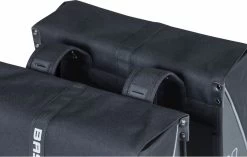 Basil Forte Dubbele Fietstas - Blauw - 35 Liter -Fiets Serie Winkel 1200x762 1