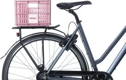 Basil Fietskrat S - Small - 17.5 Liter - Roze -Fiets Serie Winkel 1200x768 2