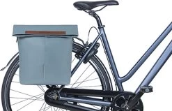 Basil City Fietsshopper - Enkele Fietstas - 14-16 Liter - Graphite Blauw -Fiets Serie Winkel 1200x771