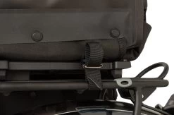 AGU Dubbele Fietstas Shelter - Zwart - 42L - Waterdicht - MIK Compatible 15 AGU Dubbele Fietstas Shelter - Zwart - 42L - Waterdicht - MIK Compatible -Fiets Serie Winkel 1200x794 16