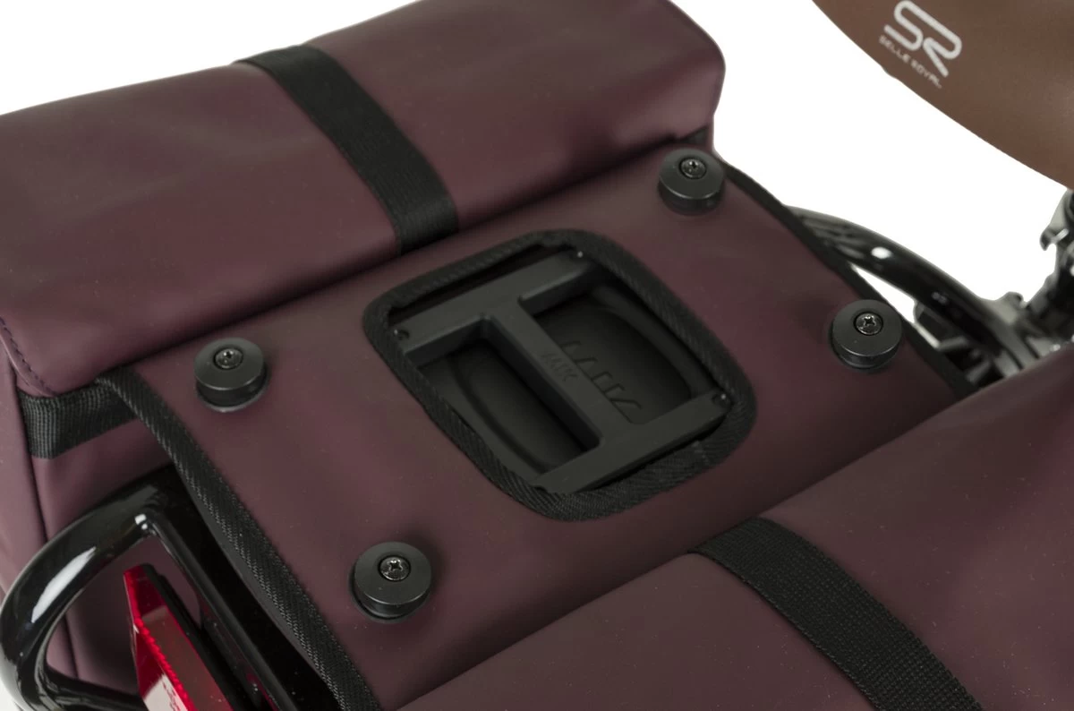 Fastrider Jaxx II Dubbele Fietstas Basics - Paars - 28L - Waterafstotend 7 Fastrider Jaxx II Dubbele Fietstas Basics - Paars - 28L - Waterafstotend - Afbeelding 7