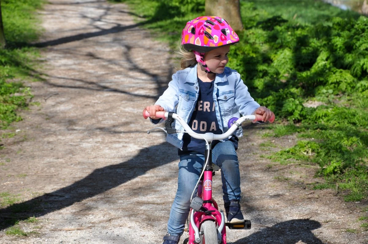 BBB Cycling Boogy Fietshelm - Kind - Maat M - Heart - BHE-37 8 BBB Cycling Boogy Fietshelm - Kind - Maat M - Heart - BHE-37 - Afbeelding 8