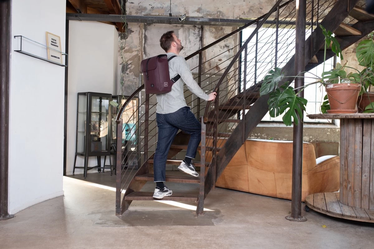 Fastrider Jaxx II Enkele Fietstas - Rugzak - Waterafstotend - Fietstas, Schoudertas En Rugtas In 1 - Paars - 14 Liter 15 Fastrider Jaxx II Enkele Fietstas - Rugzak - Waterafstotend - Fietstas, Schoudertas En Rugtas In 1 - Paars - 14 Liter - Afbeelding 15