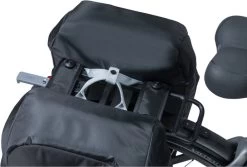Basil Miles Dubbele Fietstas MIK - Zwart - 34 Liter -Fiets Serie Winkel 1200x811