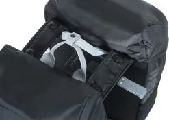 Basil Miles Dubbele Fietstas MIK - Zwart - 34 Liter -Fiets Serie Winkel 1200x852 4