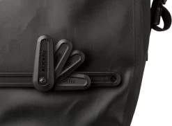 AGU Clean Enkele Fietstas Shelter Large - Zwart - 21 L - Waterdicht - KLICKfix Module Rail -Fiets Serie Winkel 1200x882