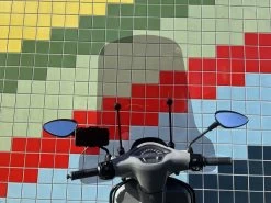 MANOS LIBRES - MODEL E PRO | TELEFOONHOUDER SCOOTER, MOTOR | SPIEGEL | UNIVERSEEL | ZWART | PIAGGIO | VESPA | ZIP -Fiets Serie Winkel 1200x899 26