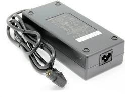 Sans Acculader SSLC084V42 - Elektrische Fietsoplader - 42V - RCA Tulp Connector -Fiets Serie Winkel 1200x936