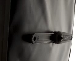 AGU Dubbele Fietstas Shelter - Zwart - 42L - Waterdicht - MIK Compatible 16 AGU Dubbele Fietstas Shelter - Zwart - 42L - Waterdicht - MIK Compatible -Fiets Serie Winkel 1200x959