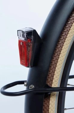 Cortina U4 - Stadsfiets - D50 - Jet Black Matt - R3 -Fiets Serie Winkel 790x1200 1