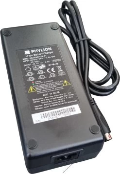 Stella Acculader - Elektrische Fietsoplader - 5-polig - Ronde Aansluiting -Fiets Serie Winkel 832x1200 2