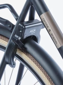 Cortina U4 - Stadsfiets - D50 - Jet Black Matt - R3 -Fiets Serie Winkel 900x1200 30