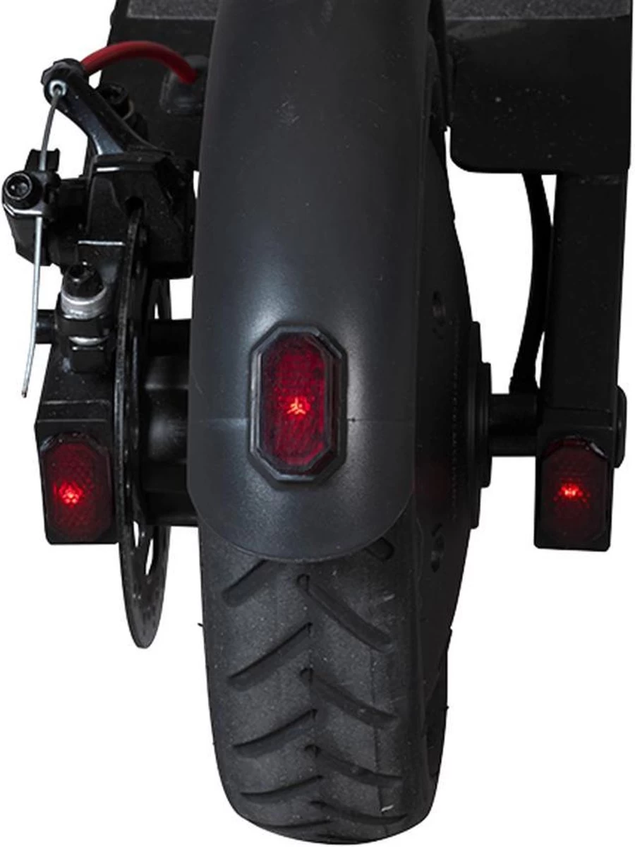 Denver Elektrische Step Volwassenen 20 Km/u - Tot 18km Actieradius - 350W - Inklapbaar - 8.5" Wielen - Aluminium Frame - LED Verlichting - SEL-85350 - Zwart 9 Denver Elektrische Step Volwassenen 20 Km/u - Tot 18km Actieradius - 350W - Inklapbaar - 8.5" Wielen - Aluminium Frame - LED Verlichting - SEL-85350 - Zwart - Afbeelding 9